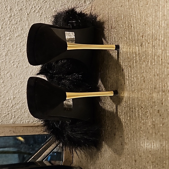 Fur heels - Picture 11 of 14